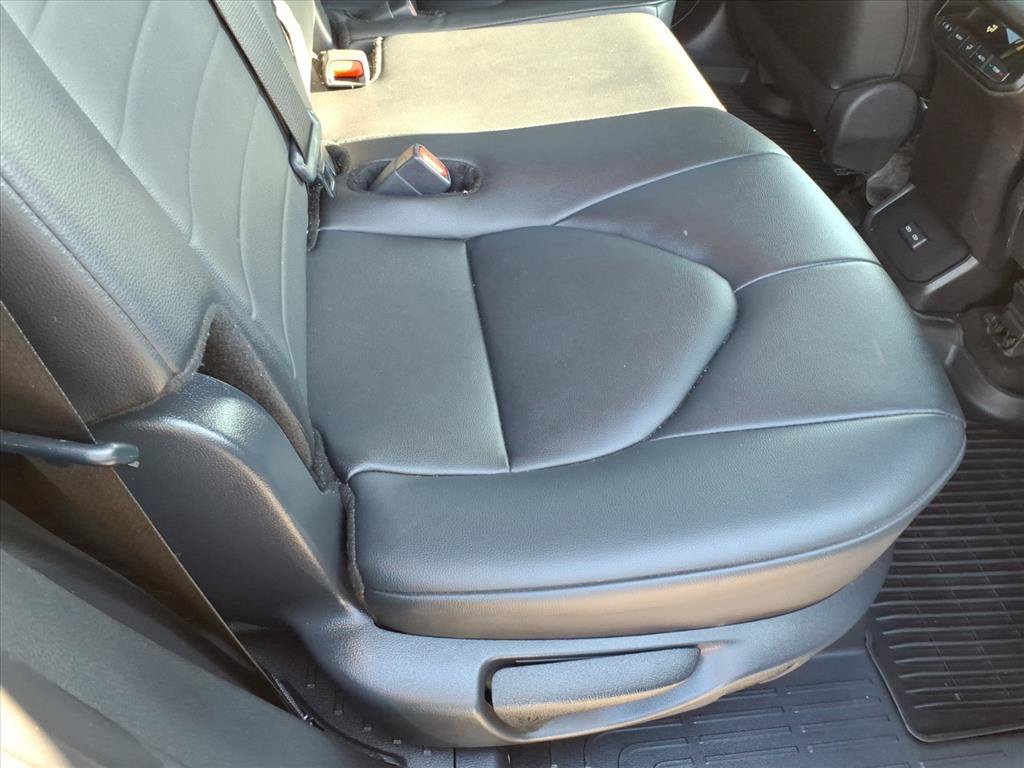 Used 2024 Toyota Highlander XLE AWD/4WD image 20