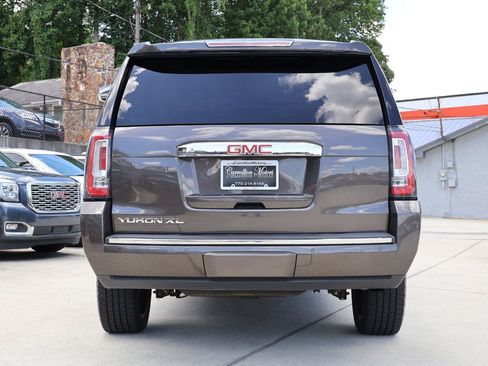 Used 2019 GMC Yukon XL Denali w/ Open Road Package AWD/4WD image 5