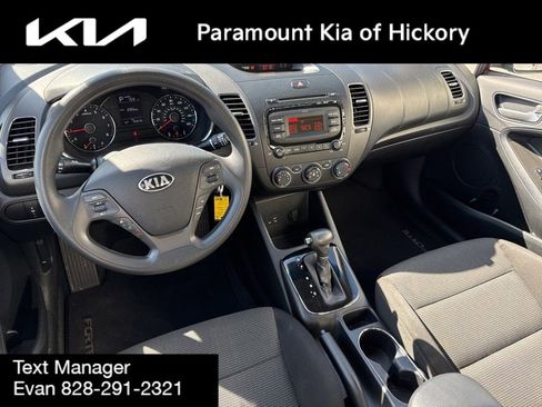 Used 2017 Kia Forte LX FWD image 13