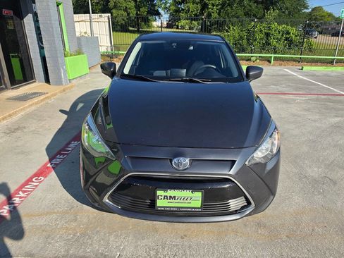 Used 2017 Toyota Yaris iA FWD image 7