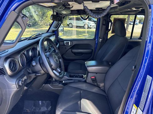 Used 2018 Jeep Wrangler Unlimited Sport S image 5