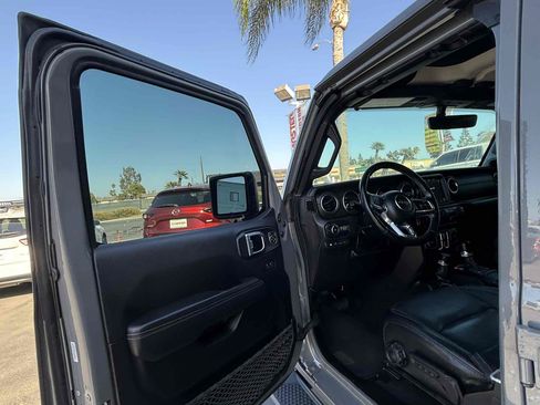Used 2022 Jeep Wrangler Unlimited Sahara w/ Cold Weather Group AWD/4WD image 85