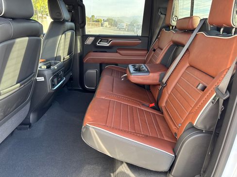 New 2026 GMC Sierra 3500 Denali Ultimate w/ LPO, Black Badging Package image 21