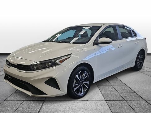 Used 2024 Kia Forte LXS image 1