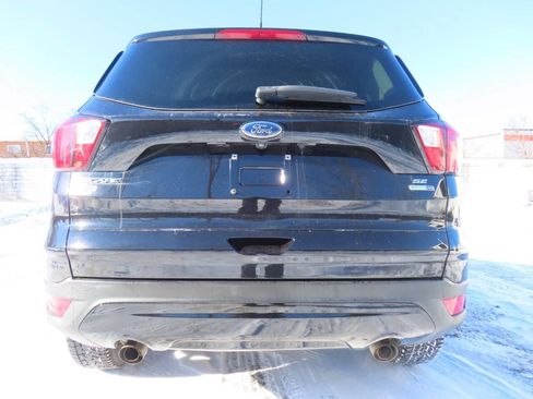 Used 2019 Ford Escape SE image 26