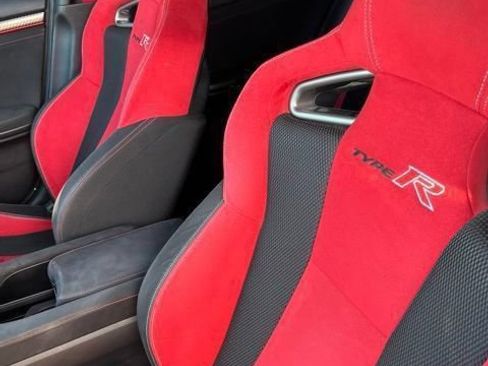 Used 2021 Honda Civic Type R image 6