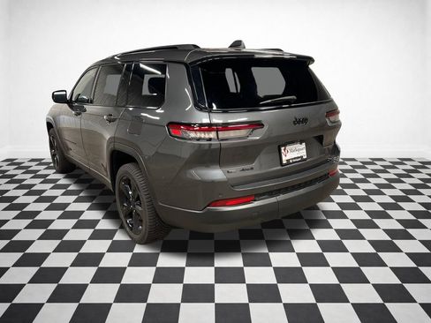 Used 2021 Jeep Grand Cherokee L Laredo AWD/4WD image 6