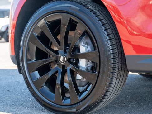 Certified 2024 Land Rover Range Rover Sport SE image 9