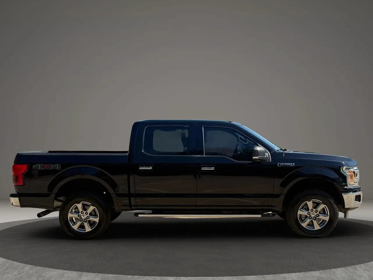 Used 2020 Ford F150 XLT w/ Equipment Group 302A Luxury AWD/4WD image 9