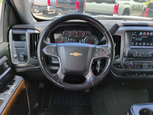 Used 2018 Chevrolet Silverado 1500 LTZ RWD image 15