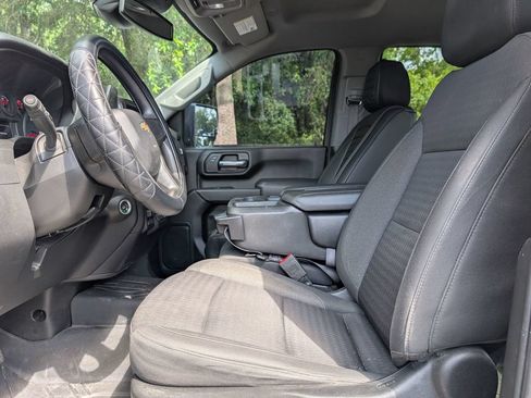 Used 2024 Chevrolet Silverado 2500 Custom w/ Custom Convenience Package AWD/4WD image 15