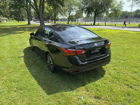 Used 2021 Nissan Altima 2.5 S FWD image 14