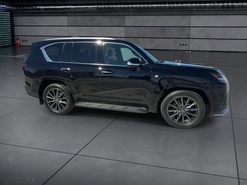 Used 2024 Lexus LX 600 F Sport image 2
