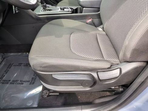 Used 2025 Kia Sportage LX image 20