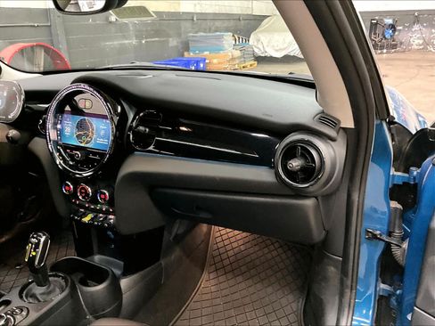 Used 2024 MINI Cooper SE FWD image 18