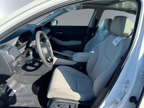 Used 2025 Honda Accord SE image 16