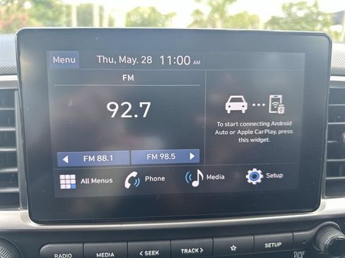 Used 2025 Hyundai Venue SEL FWD image 25
