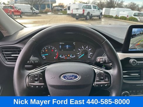 Used 2022 Ford Escape SE w/ Cold Weather Package image 27
