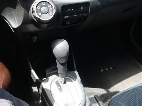 Used 2009 Honda Fit Sport image 18