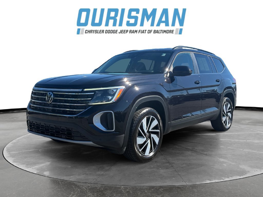 Used 2025 Volkswagen Atlas SE FWD image 2