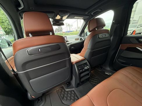 Used 2024 BMW X5 xDrive40i w/ M Sport Package AWD/4WD image 20