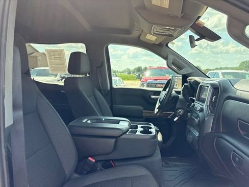Used 2020 Chevrolet Silverado 1500 LT AWD/4WD image 39