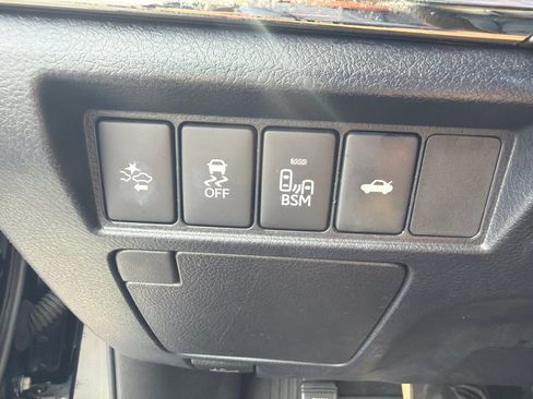 Used 2017 Toyota Avalon XLE Premium w/ All Weather Liner Package FWD image 22