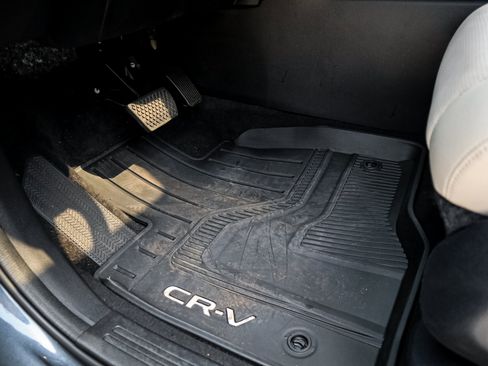 Used 2023 Honda CR-V EX-L image 16