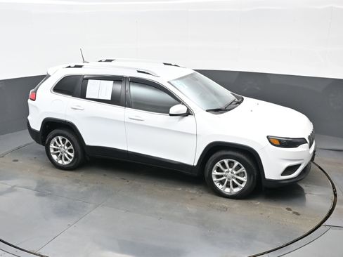Used 2019 Jeep Cherokee Latitude w/ Cold Weather Group image 37