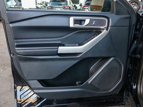 Used 2023 Ford Explorer XLT w/ Equipment Group 202A image 24