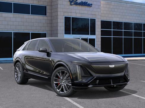 New 2026 Cadillac Lyriq V AWD/4WD image 8