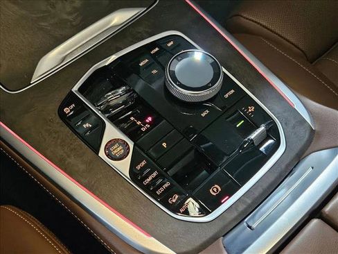 Used 2023 BMW X7 xDrive40i w/ Executive Package image 12