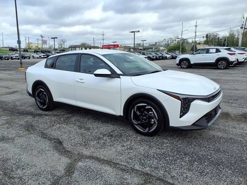 Used 2025 Kia K4 EX FWD image 8