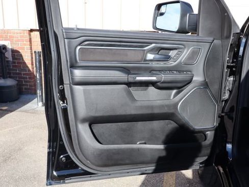Used 2023 RAM 1500 Laramie AWD/4WD image 10