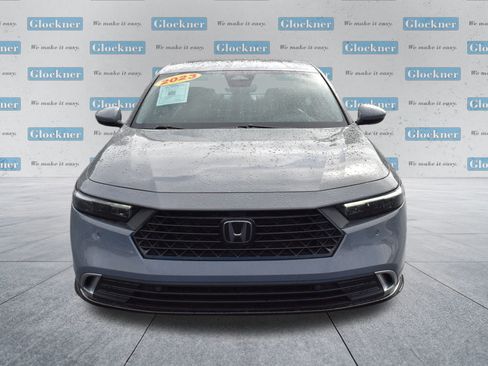 Used 2023 Honda Accord Touring image 2