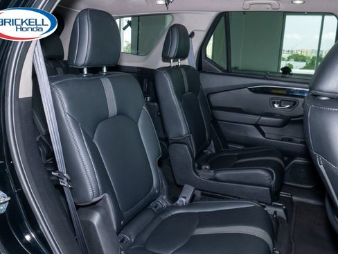 Certified 2023 Honda Pilot Touring image 23