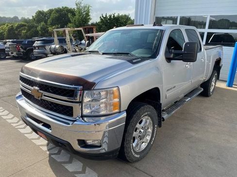 Used 2014 Chevrolet Silverado 3500 LTZ w/ LTZ Plus Package AWD/4WD image 1