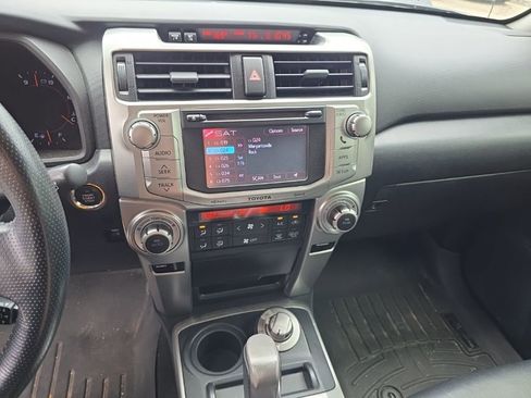 Used 2013 Toyota 4Runner Limited image 13