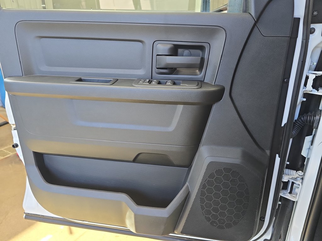 New 2027 RAM 3500 Tradesman w/ Chrome Appearance Group A AWD/4WD image 24