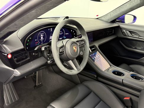 New 2026 Porsche Taycan GTS image 4