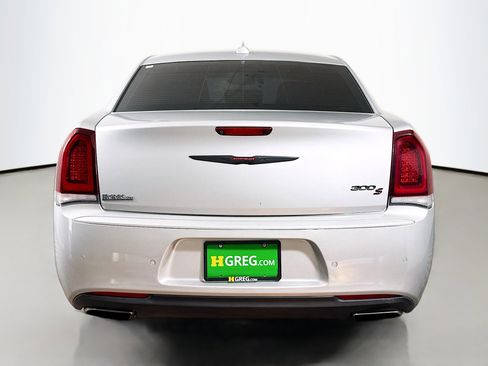 Used 2021 Chrysler 300 S image 8
