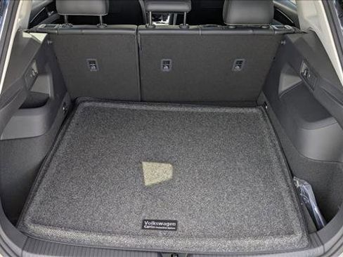 New 2026 Volkswagen Tiguan SE AWD/4WD image 6