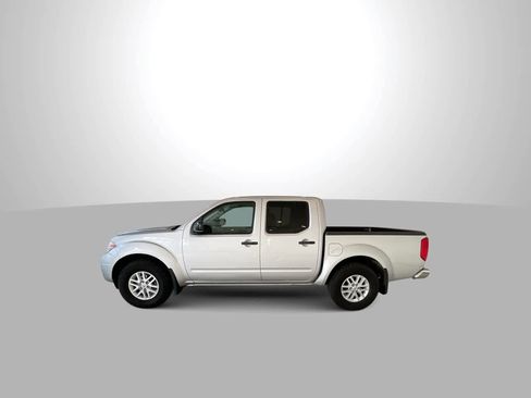 Used 2017 Nissan Frontier SV image 5