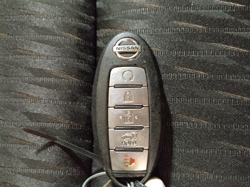 Used 2020 Nissan Rogue SV FWD image 32
