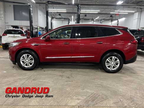 Used 2018 Buick Enclave Essence w/ Trailering Package image 1