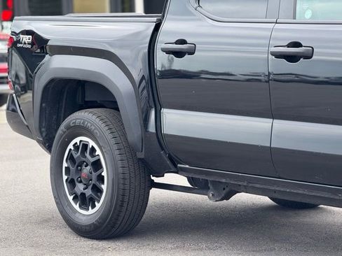 Used 2024 Toyota Tacoma TRD Off-Road AWD/4WD image 5