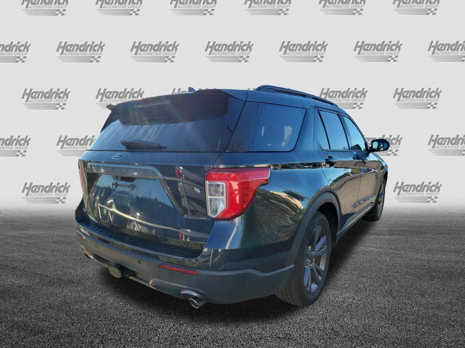 Used 2023 Ford Explorer XLT w/ Equipment Group 202A RWD image 9