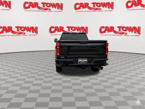 Used 2025 Chevrolet Silverado 2500 High Country w/ Midnight Edition AWD/4WD image 7