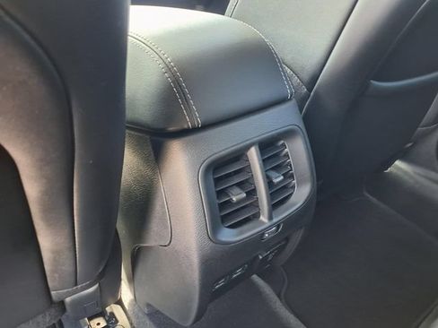 Used 2023 Jeep Cherokee Altitude Lux AWD/4WD image 8