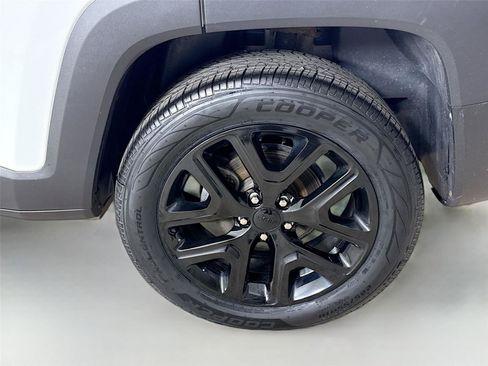 Used 2019 Jeep Renegade Altitude w/ Quick Order Package 2XM AWD/4WD image 30